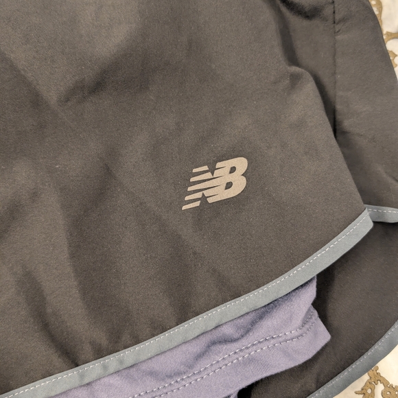 New Balance Black Running Shorts - Picture 7 of 8